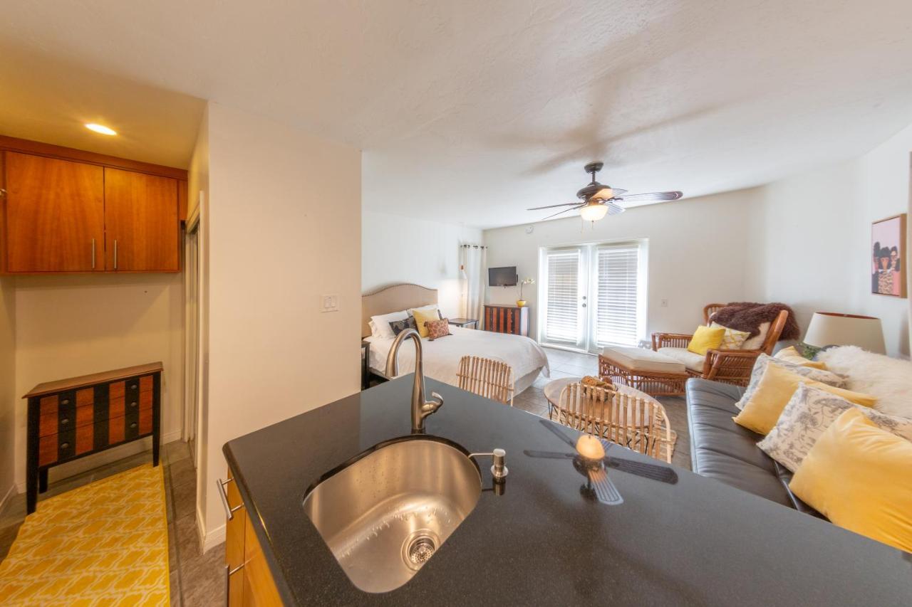Beachwalk Aparthotel 4*