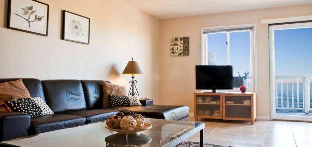 Beachwalk Aparthotel 4*